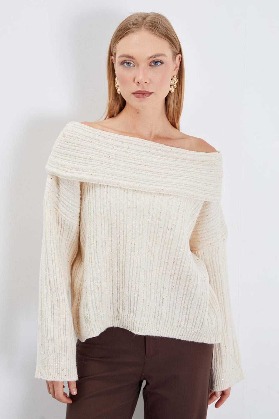 Glittery Sequined Madonna Collar Knit Sweater - MALLTURK