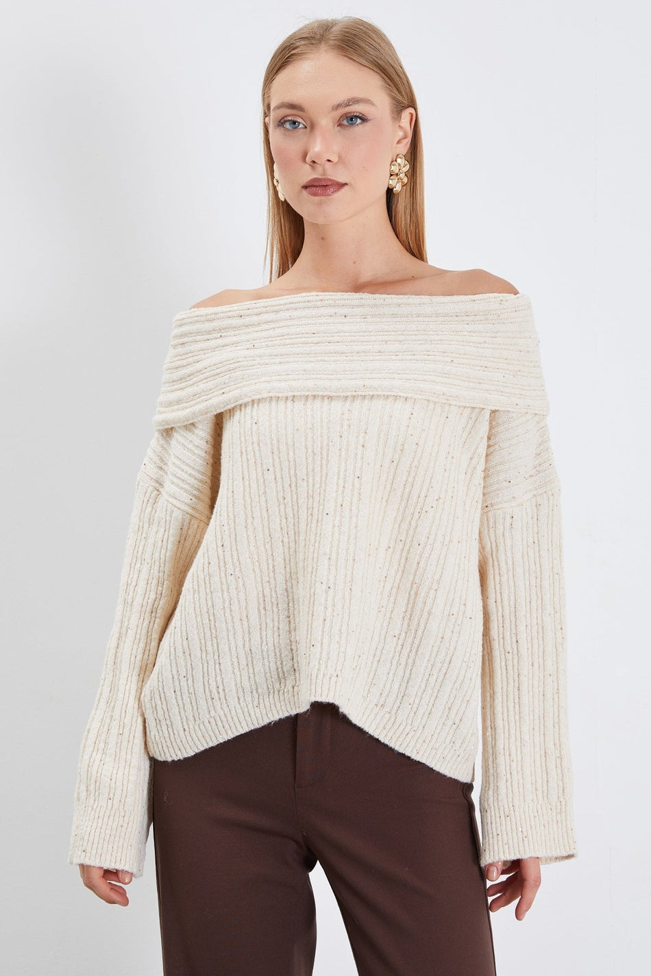 Glittery Sequined Madonna Collar Knit Sweater - MALLTURK