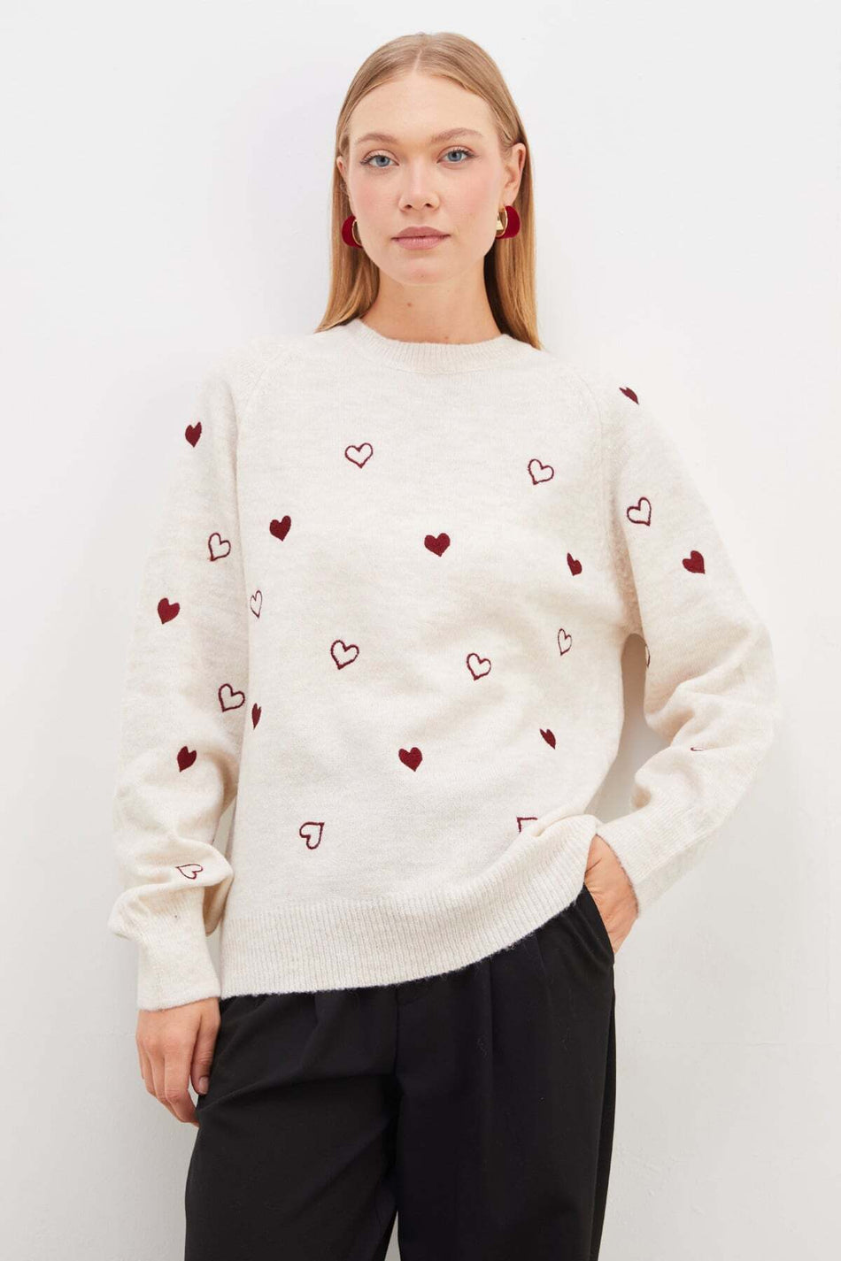 Heart Embroidered Crew Neck Knitwear Sweater - MALLTURK