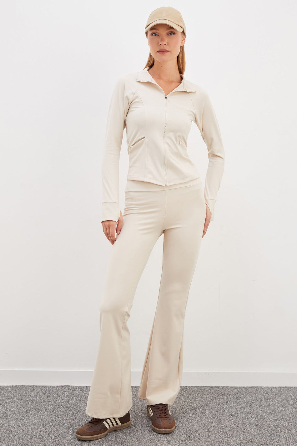 High Waist Stretchy Fabric Flare Leggings - MALLTURK