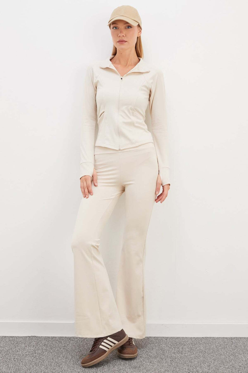 High Waist Stretchy Fabric Flare Leggings - MALLTURK