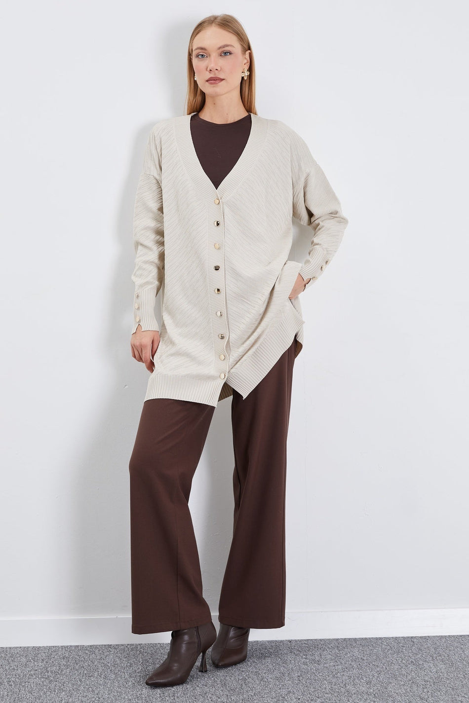 Jacquard V-Neck Buttoned Cardigan - MALLTURK