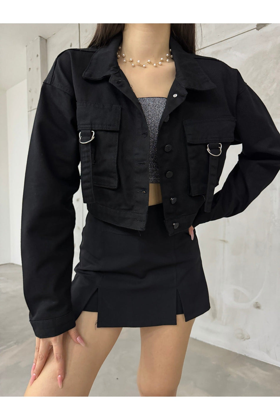 Kadın Cep Detaylı Oversize Crop Denim Ceket SİYAH - MALLTURK