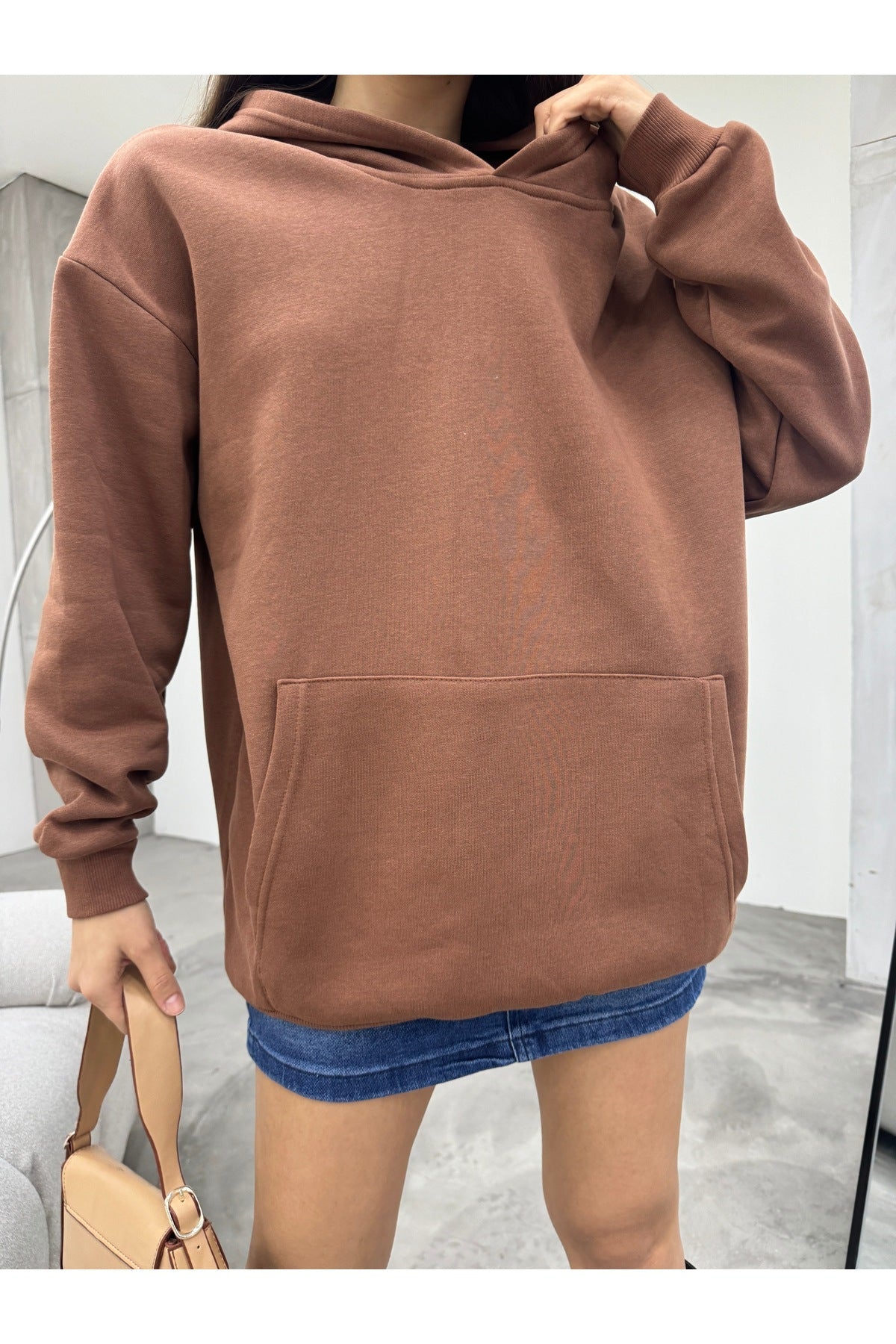 Kadın KAHVERENGİ Oversize Şardonlu Üç İplik Kapüşonlu Sweatshirt - MALLTURK