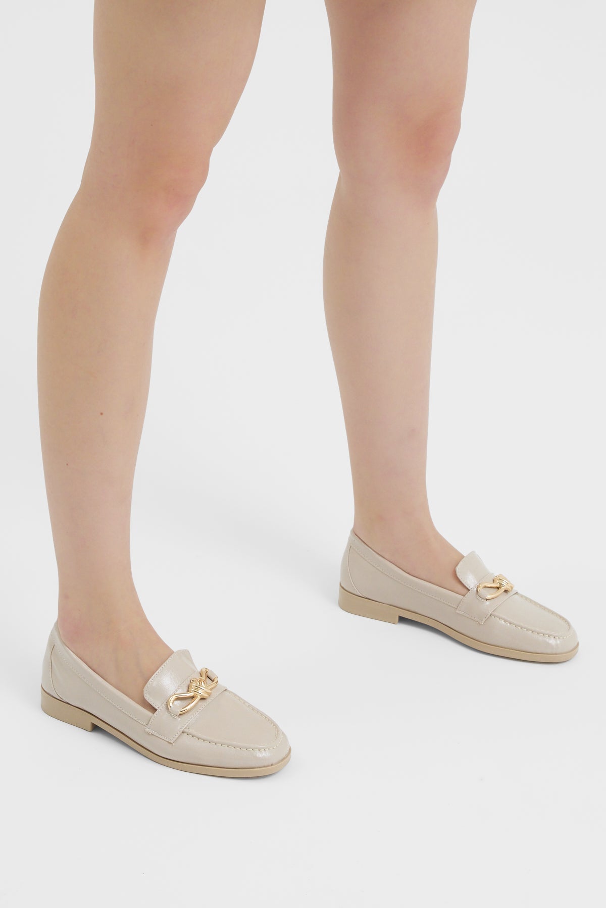 Kadın Klasik Loafer Toka Detaylı Babet Günlük Babet Kadın Bej Babet TBOMRSR1030 - MALLTURK