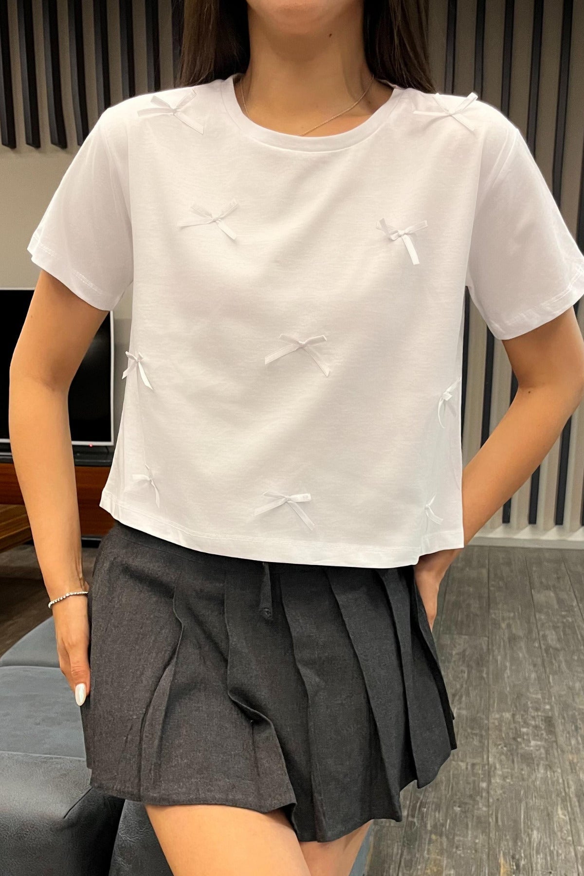 Kadın Kurdele Detaylı Bisiklet Yaka T-shirt Beyaz - MALLTURK