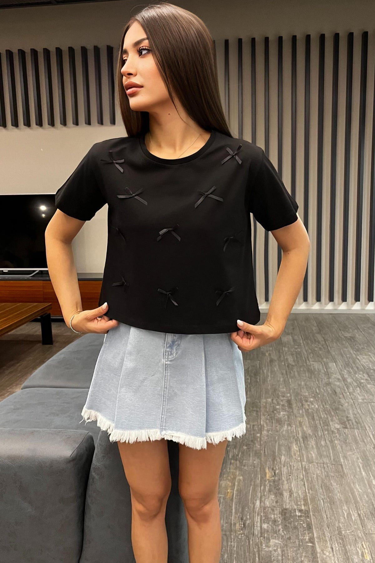Kadın Kurdele Detaylı Bisiklet Yaka T-shirt Siyah - MALLTURK