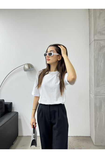 Kadın Oversize Lazer Kesim Yan Yırtmaçlı T-shirt beyaz - MALLTURK