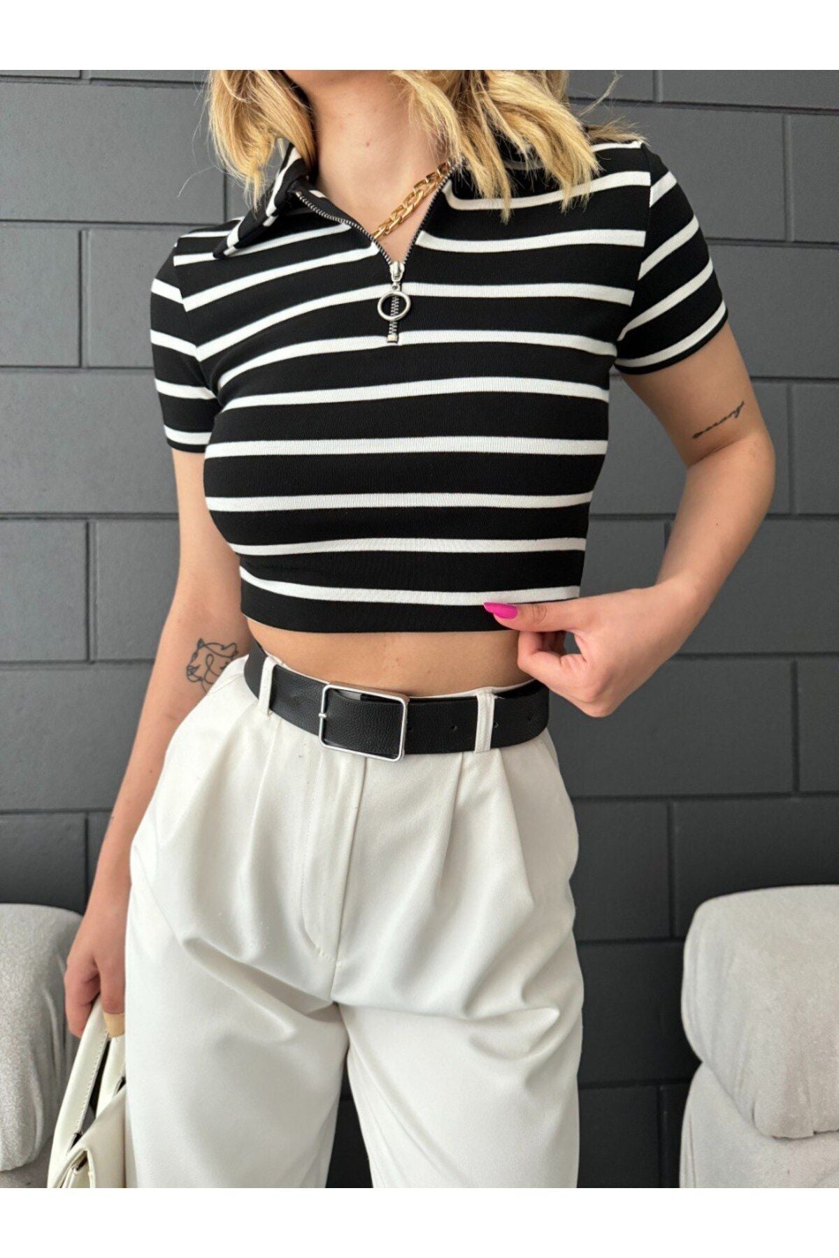 Kadın Polo Yaka Fermuarlı Fitted/vücuda Oturan Çizgili Crop Bluz siyah - MALLTURK