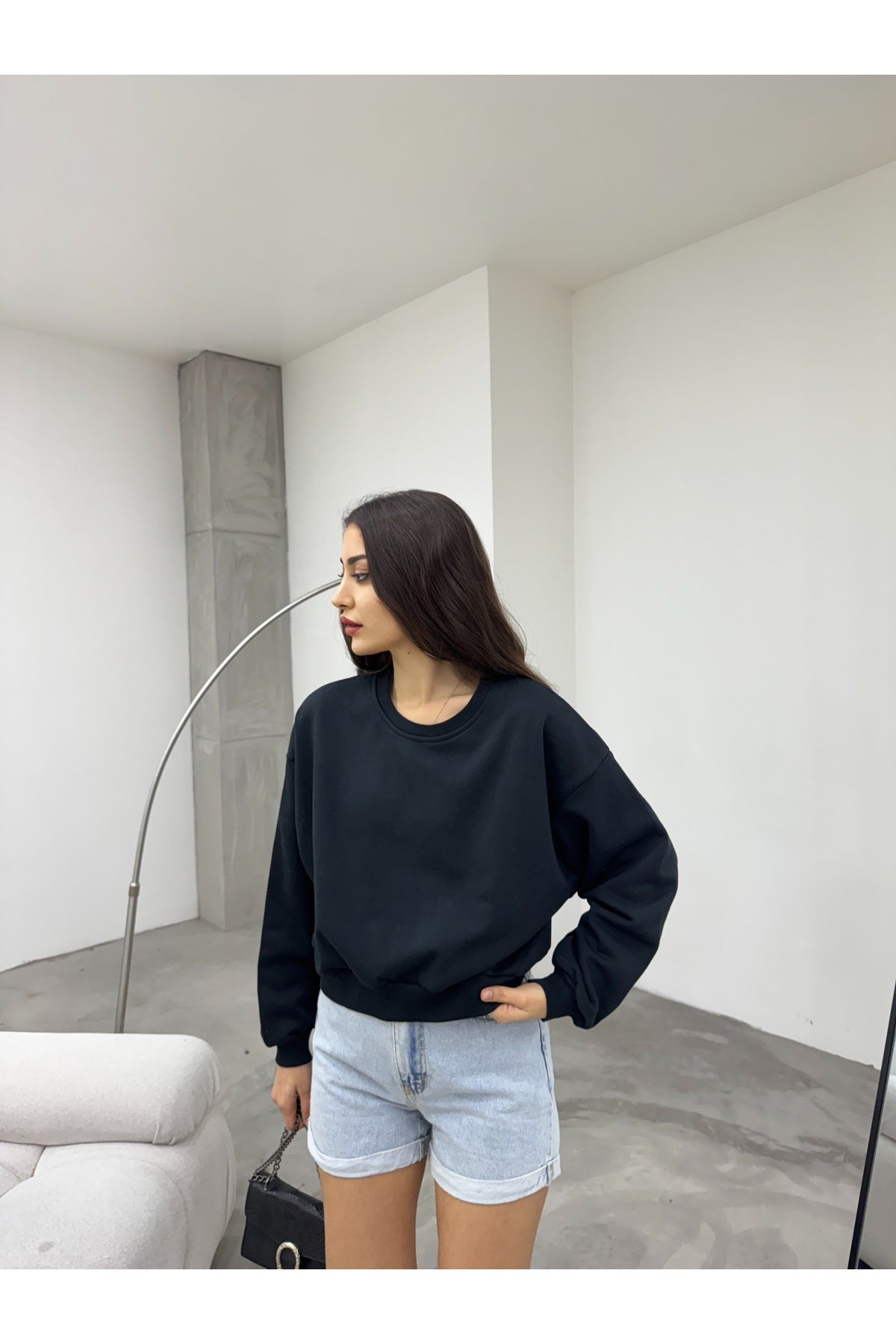 Kadın Siyah Oversize Crop Sweatshirt - MALLTURK