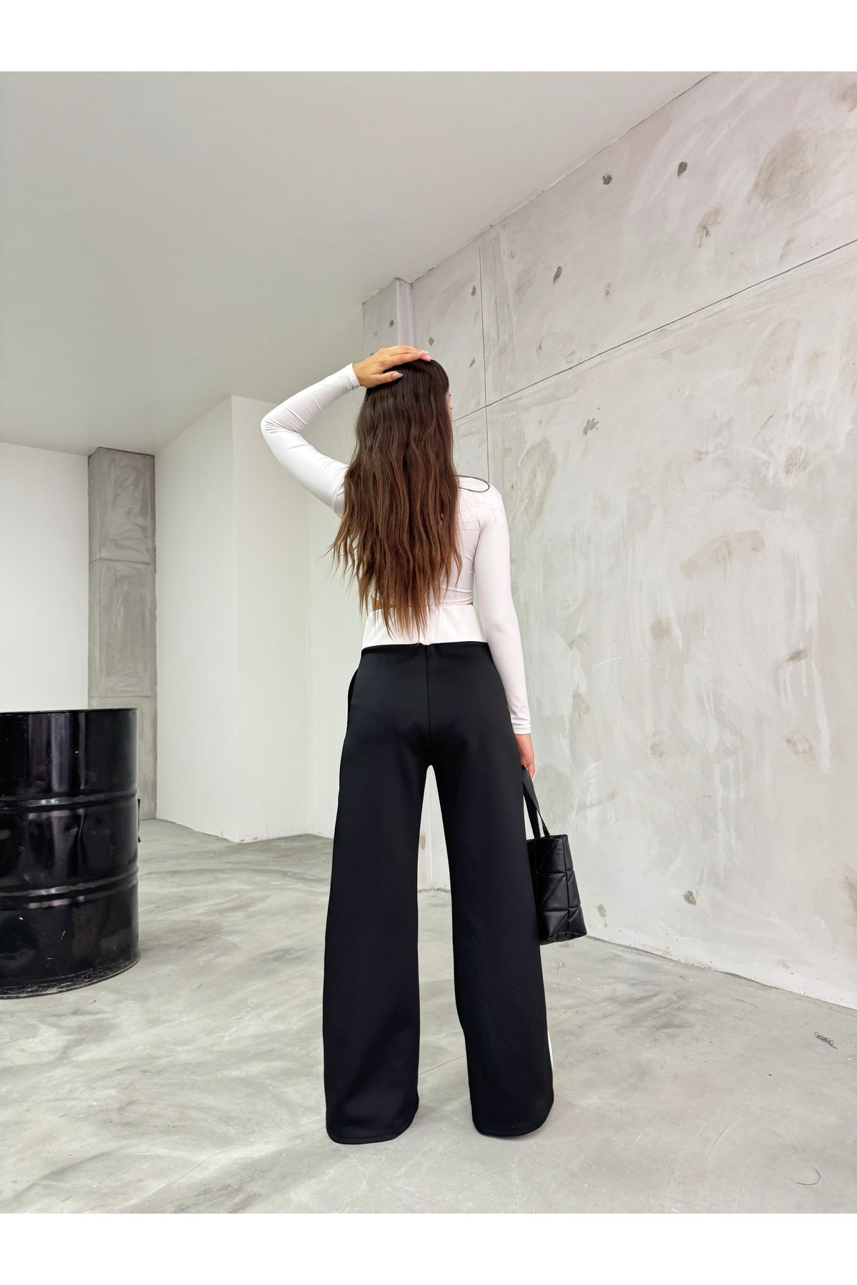 Kadın Siyah Yanı Şeritli Scuba Wide Leg Pantolon - MALLTURK