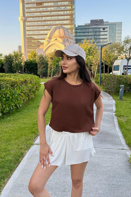 Kadın Vatka Görünümlü Bisiklet Yaka T-Shirt Kahverengi - MALLTURK