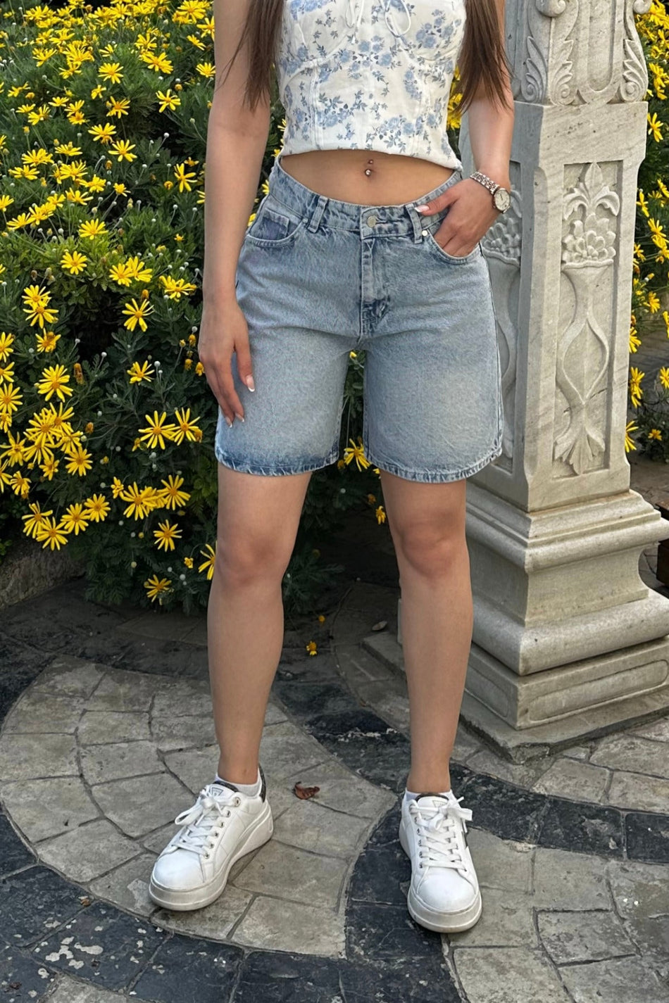 Kadın Vintage Efektli Yüksek Bel 5 Cepli Straight Fit Şort Jeans Mavi - MALLTURK