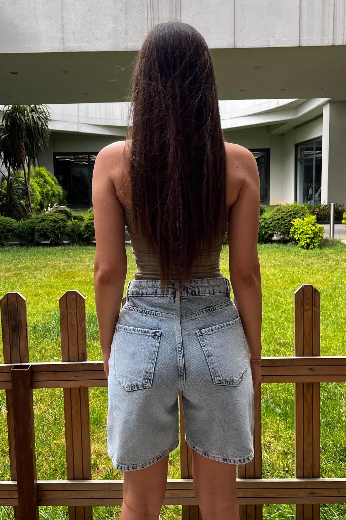 Kadın Yüksek Bel 5 Cepli Straight Fit Şort Jeans Açık Mavi - MALLTURK