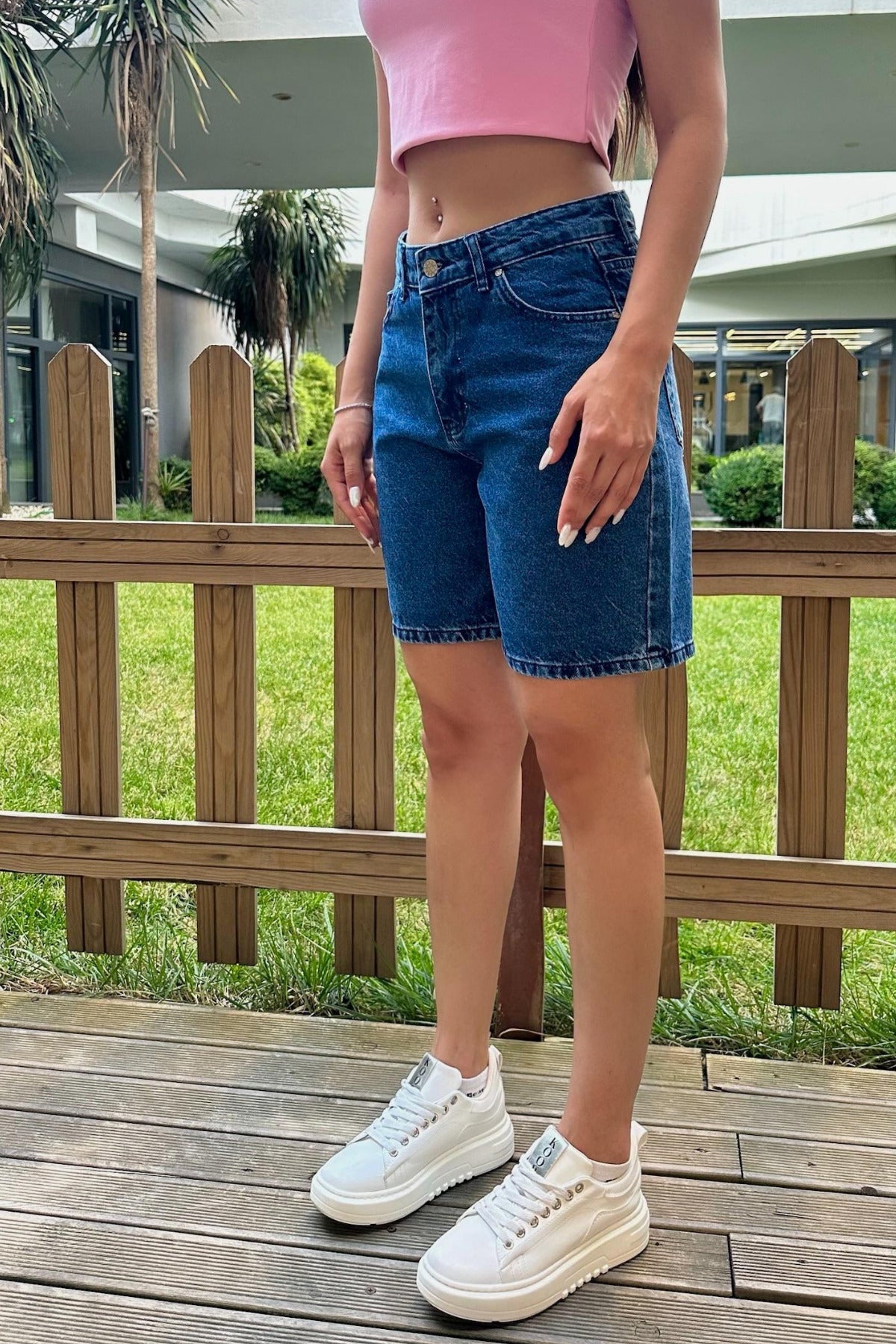 Kadın Yüksek Bel 5 Cepli Straight Fit Şort Jeans Lacivert - MALLTURK