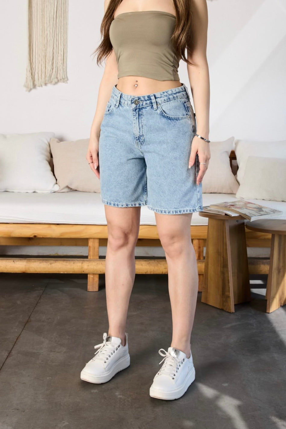 Kadın Yüksek Bel Cepli Denim Şort Açik Mavi - MALLTURK