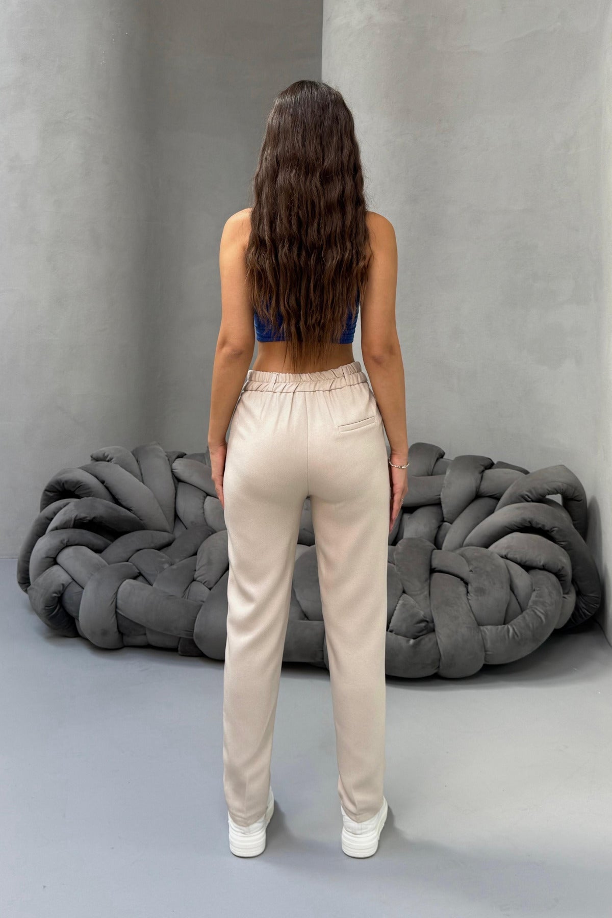 Kadın Yüksek Bel Havuç Model Beli Lastikli Dar Paça Pantolon BEJ - MALLTURK