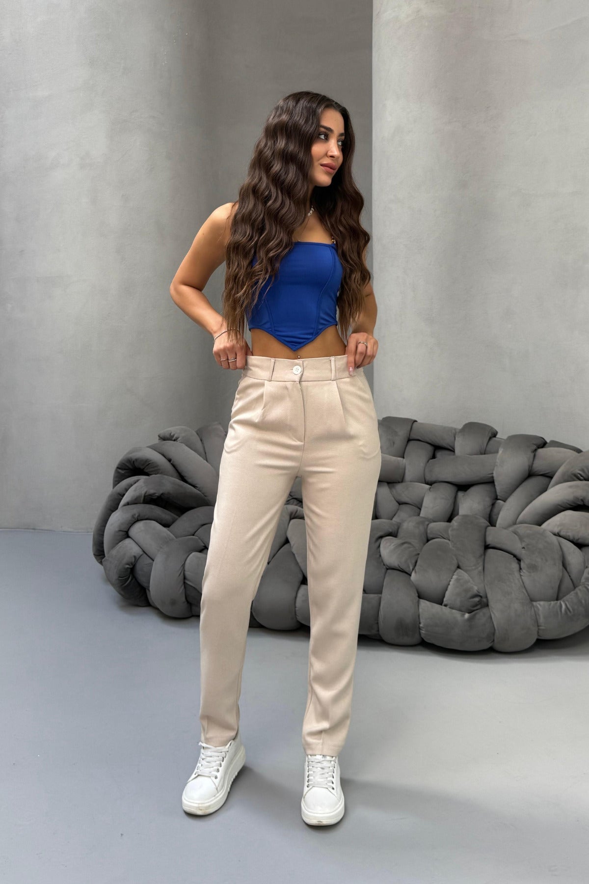 Kadın Yüksek Bel Havuç Model Beli Lastikli Dar Paça Pantolon BEJ - MALLTURK