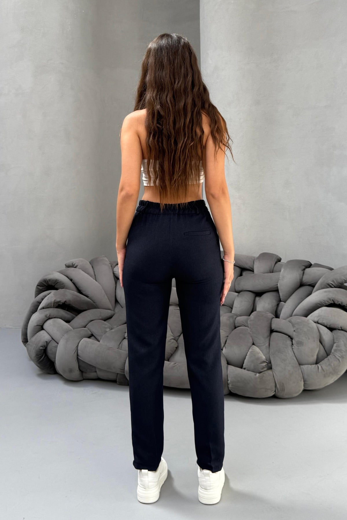Kadın Yüksek Bel Havuç Model Beli Lastikli Dar Paça Pantolon LACİVERT - MALLTURK