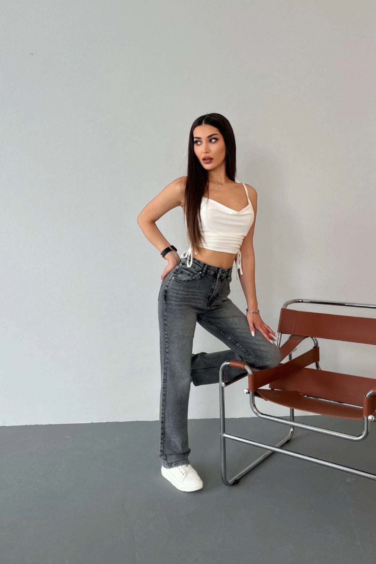 Kadın Yüksek Bel Likralı Efektli Straight Fit Jean Gri - MALLTURK