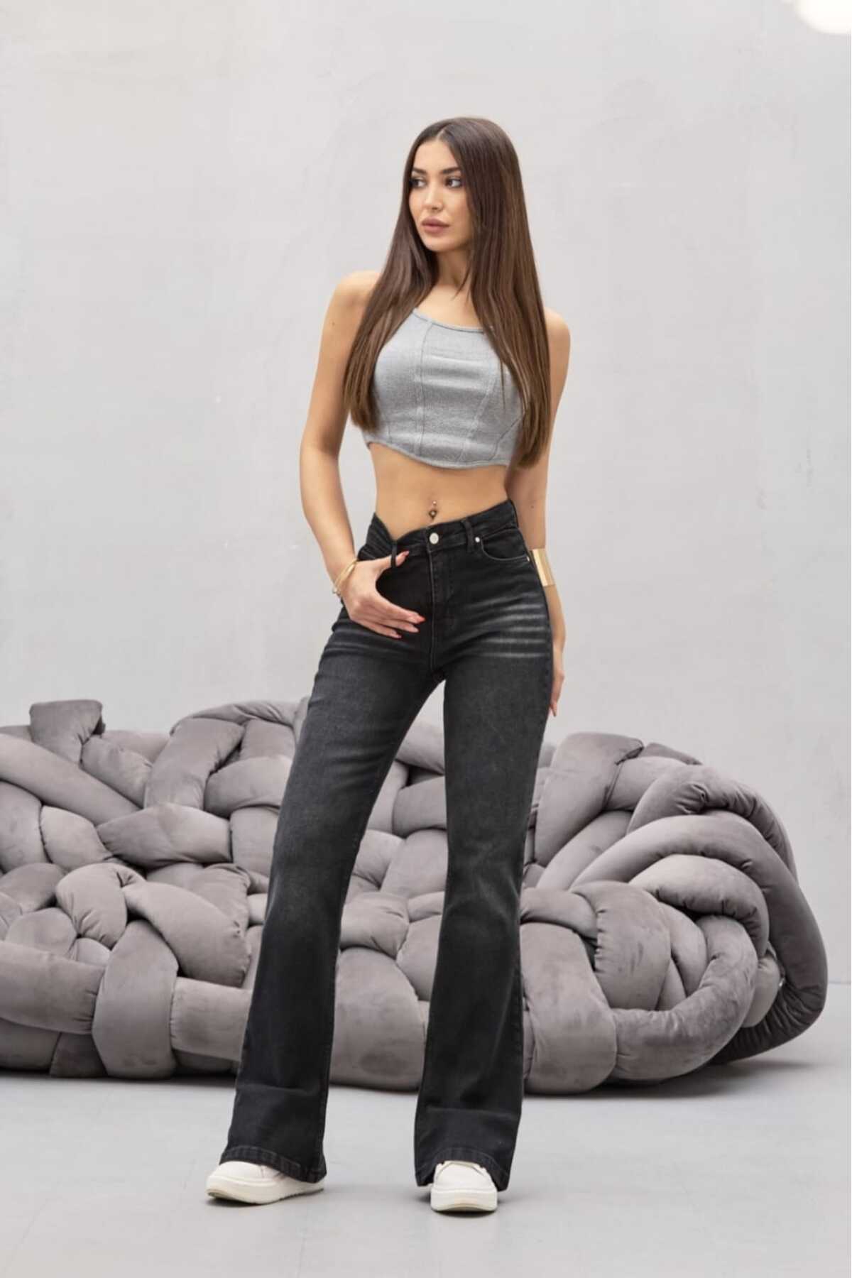 Kadın Yüksek Bel Siyah Efektli Esnek İspanyol Paça Jeans - MALLTURK