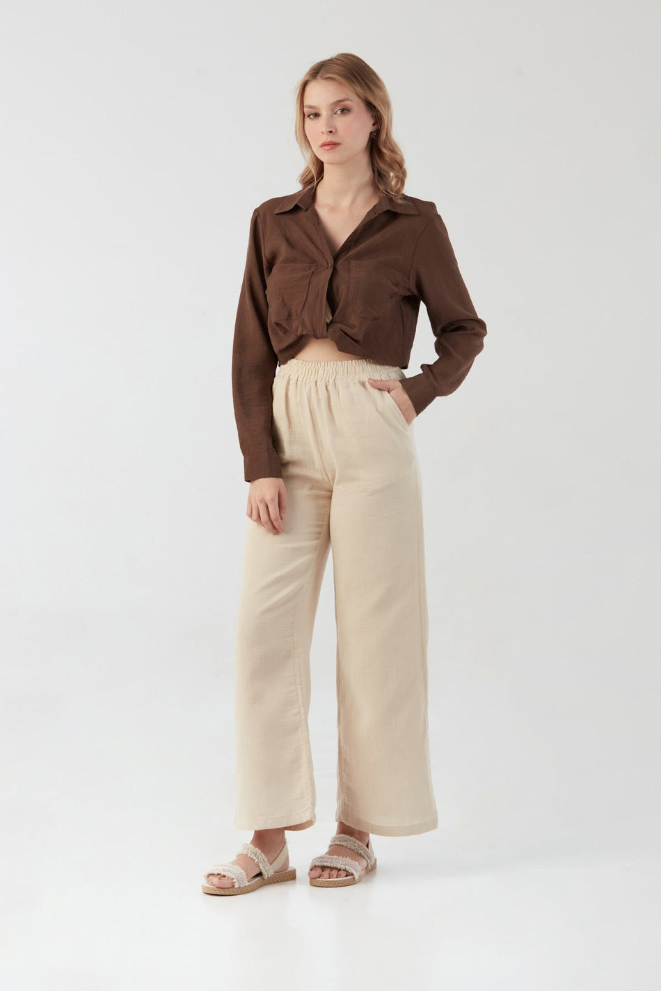 Knotted Front Pocket Crop Shirt - MALLTURK