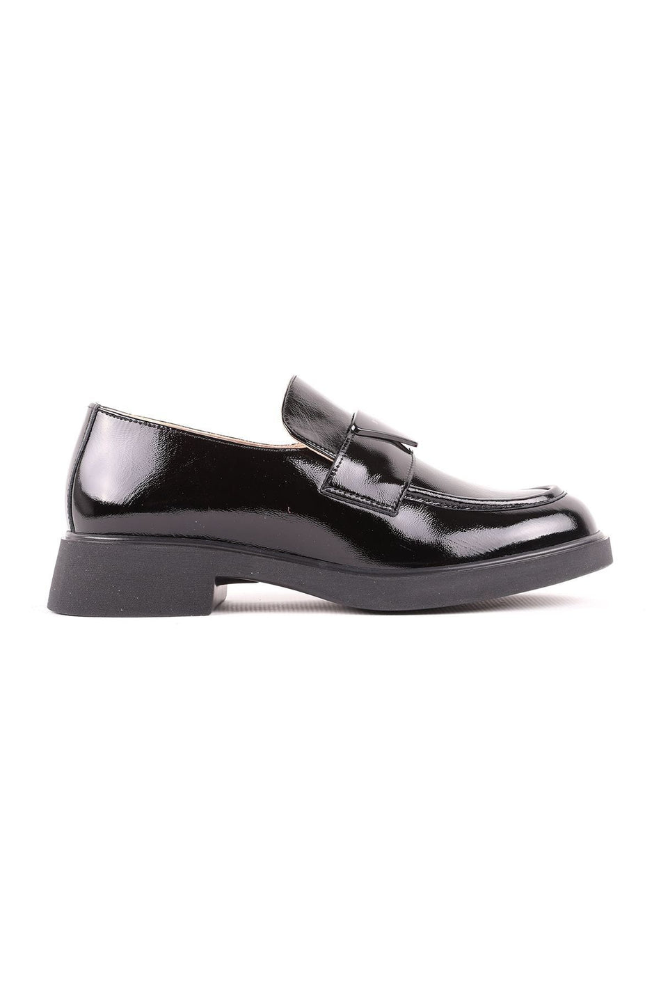 L039.5755 Patent Leather Women's Casual Shoes Black - MALLTURK