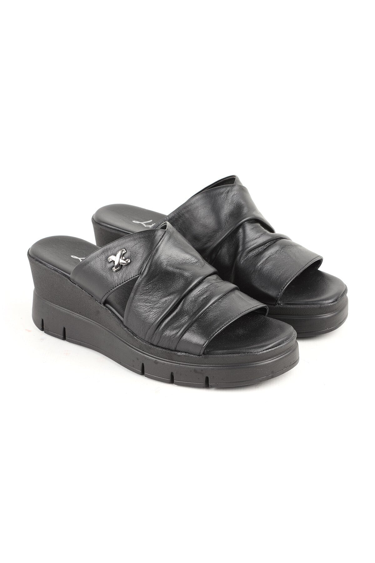 L060.284 Genuine Leather Comfortable Women's Slippers with Padded Heels - MALLTURK