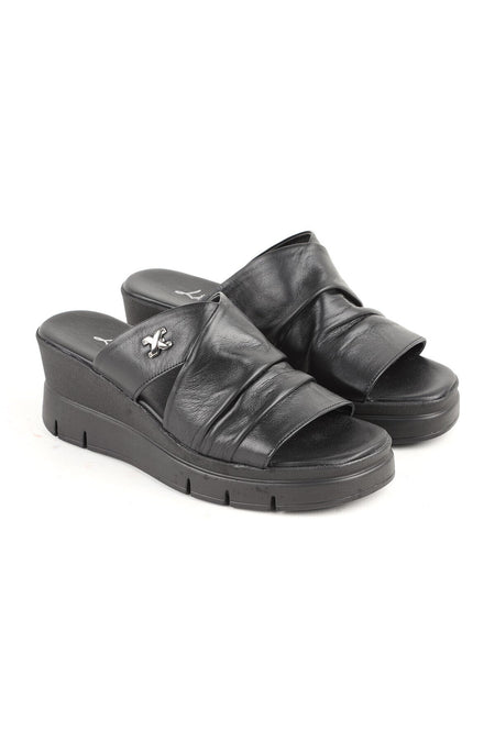 L060.284 Genuine Leather Comfortable Women's Slippers with Padded Heels - MALLTURK
