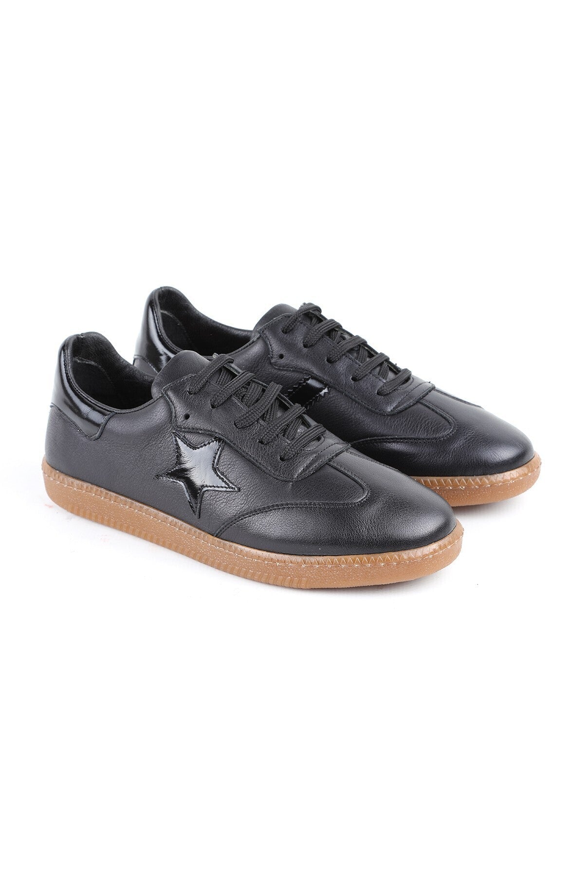 L075.2325 Hakiki Deri Yıldız Detaylı Kauçuk Taban Retro Kadın Sneaker - MALLTURK