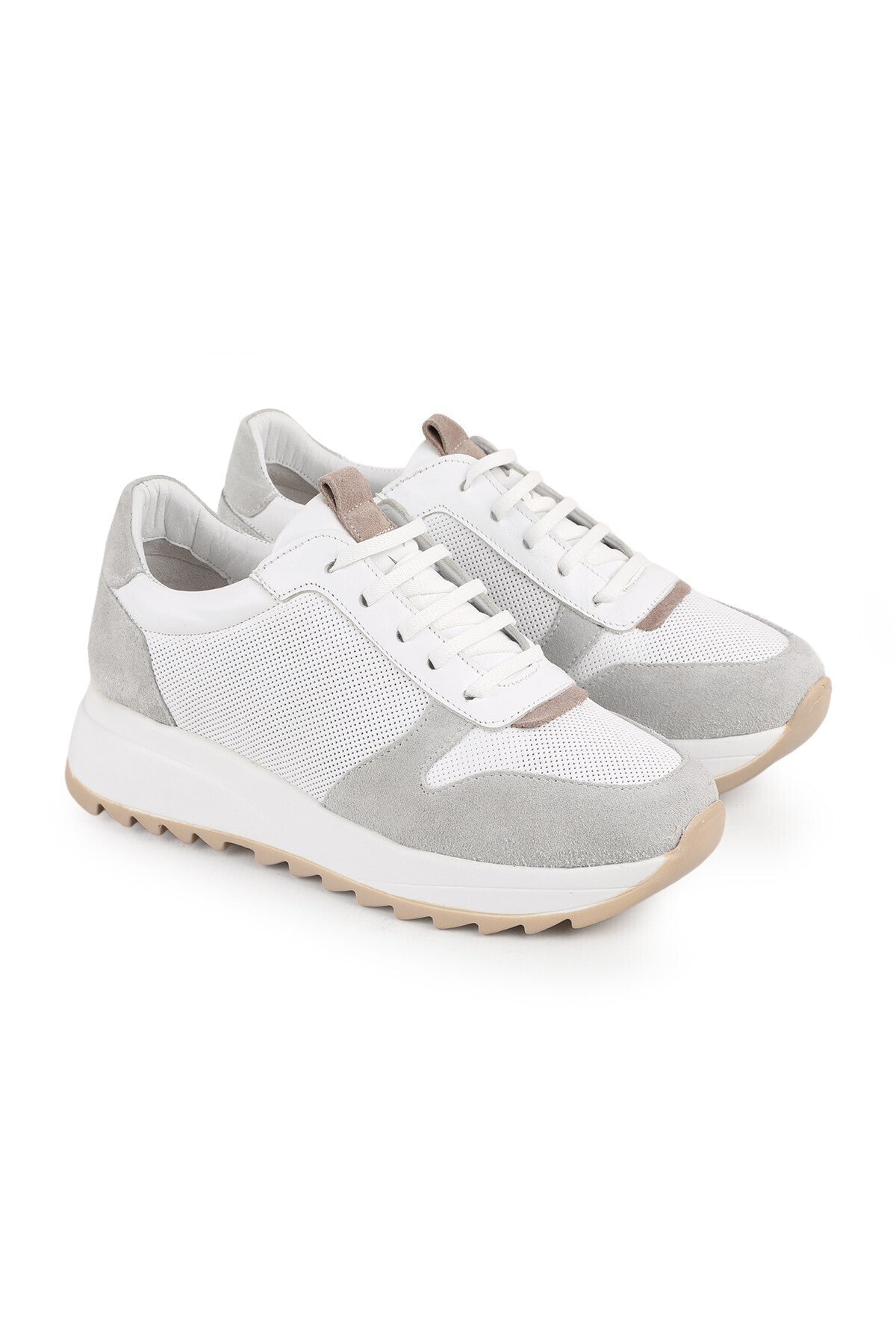 L086.919 Beyaz Gri Hakiki Baskılı Süet Deri Hafif Eva Taban Kadın Sneaker - MALLTURK