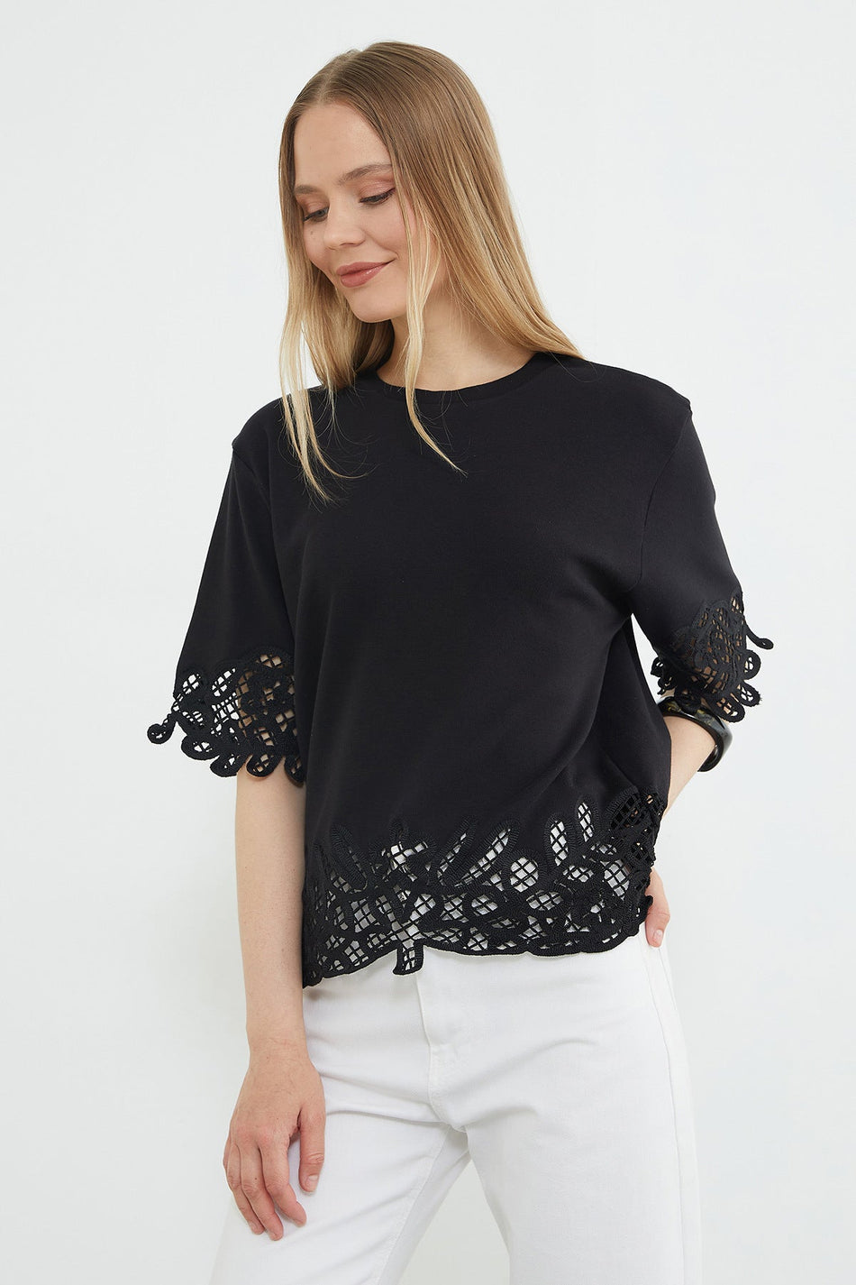 Lace Detailed Crew Neck Casual T-Shirt - MALLTURK