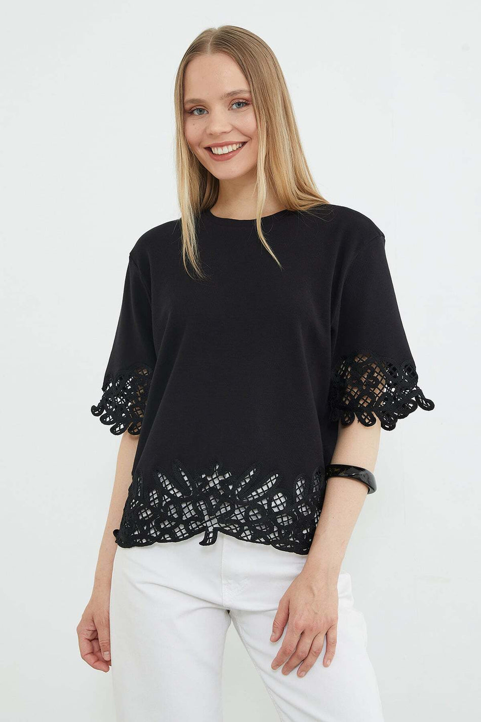 Lace Detailed Crew Neck Casual T-Shirt - MALLTURK