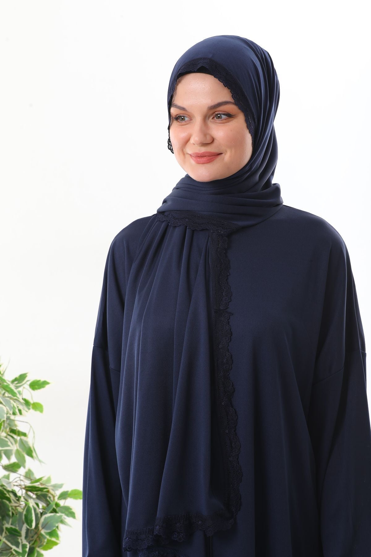 Lace-Trimmed Headscarf with Zipper and Elasticated Wrists That Won'T Slip, Prayer Dress in Navy Blue. - MALLTURK