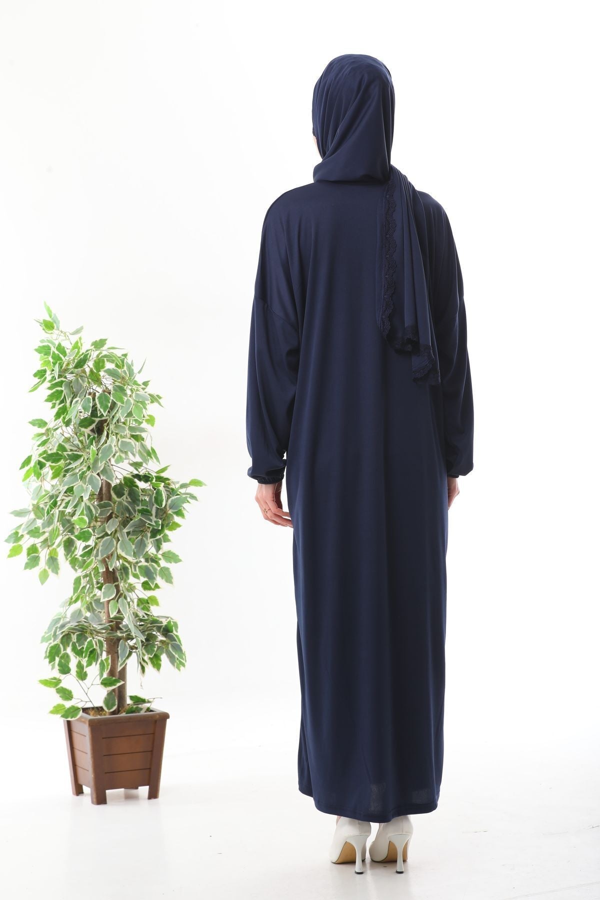 Lace-Trimmed Headscarf with Zipper and Elasticated Wrists That Won'T Slip, Prayer Dress in Navy Blue. - MALLTURK