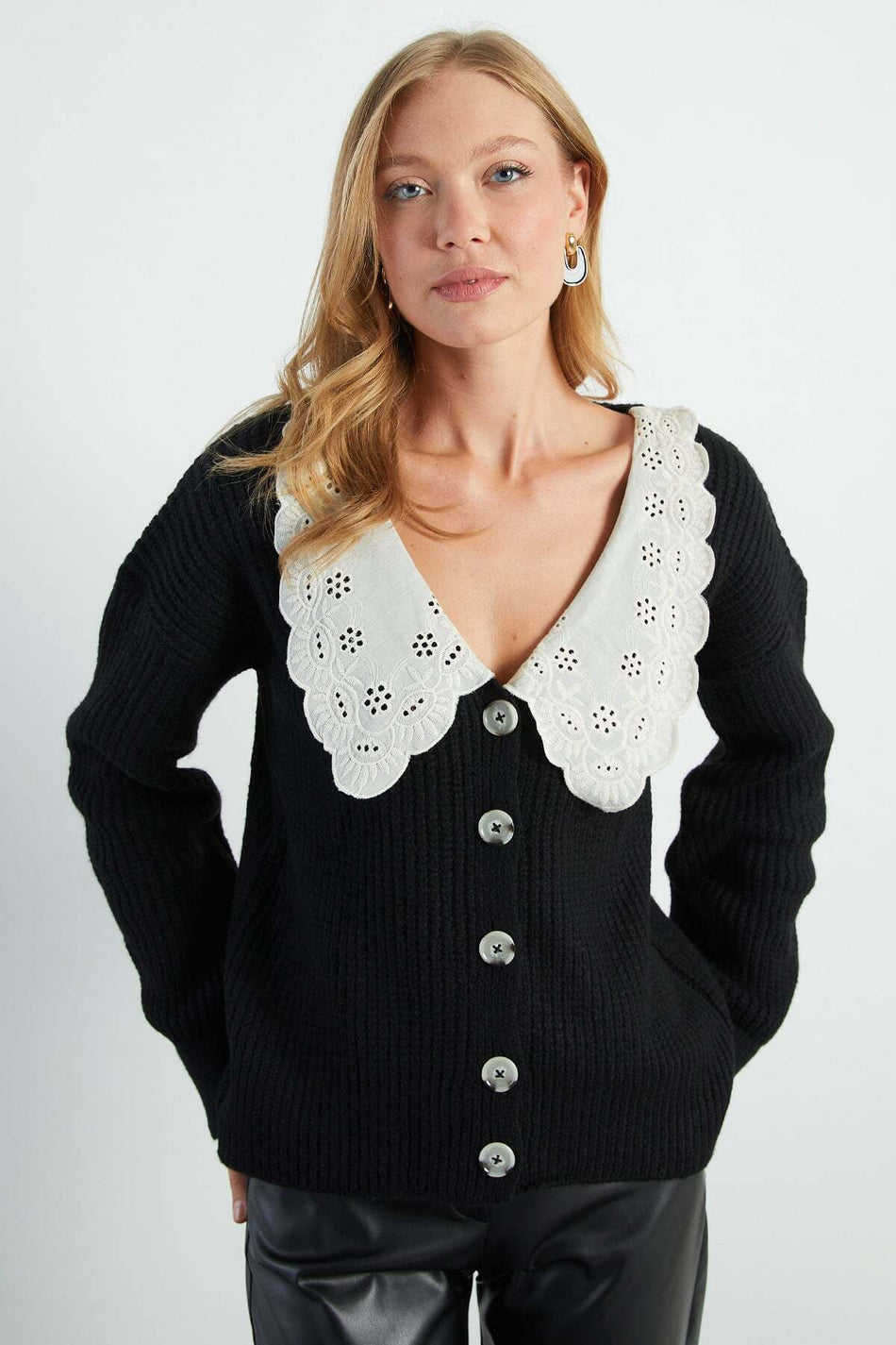 Lace-Up Baby Collar Buttoned Knitwear Cardigan - MALLTURK