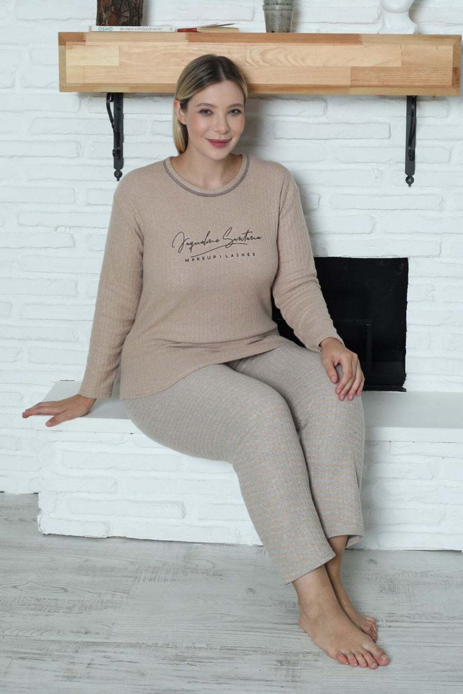 Make up Lashes Printed Plus Size Pajama Set - MALLTURK