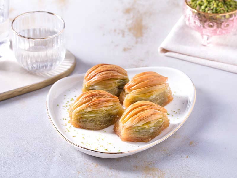 Mussel-shaped Pistachio Baklava