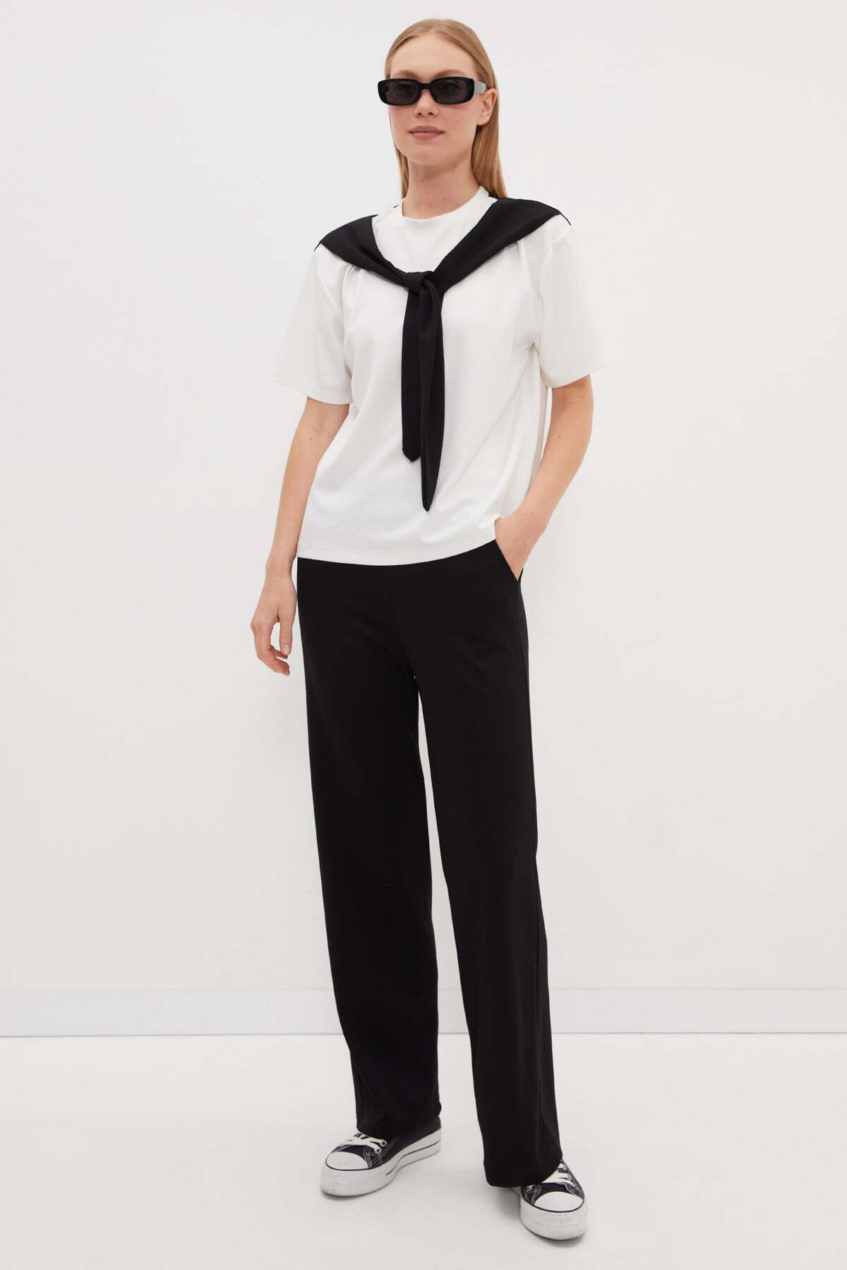 Modal 2-Piece Set with Shawl Tie Detail and Pockets - MALLTURK