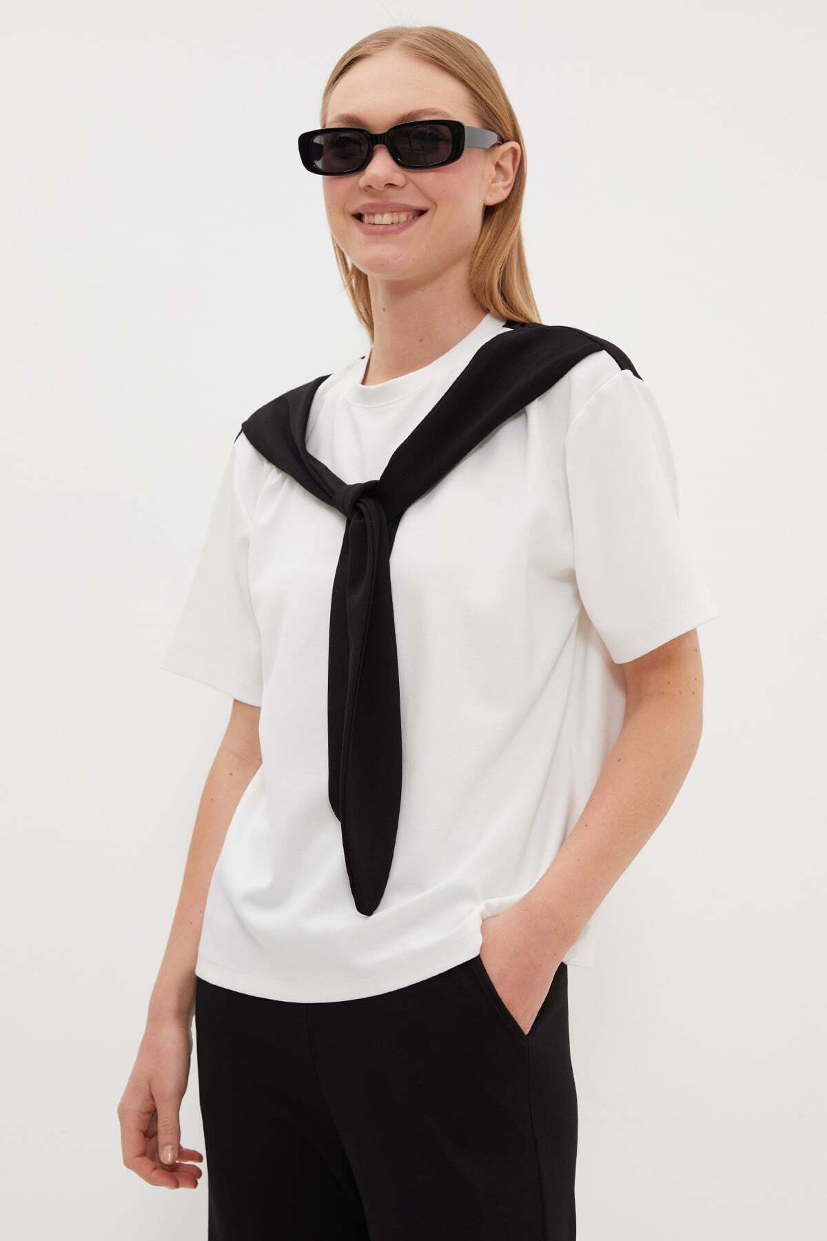 Modal 2-Piece Set with Shawl Tie Detail and Pockets - MALLTURK