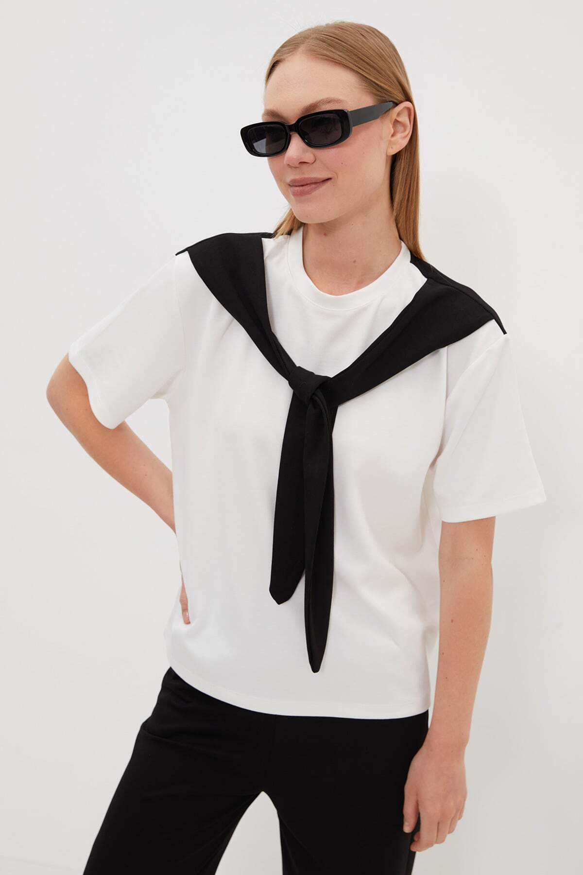 Modal 2-Piece Set with Shawl Tie Detail and Pockets - MALLTURK