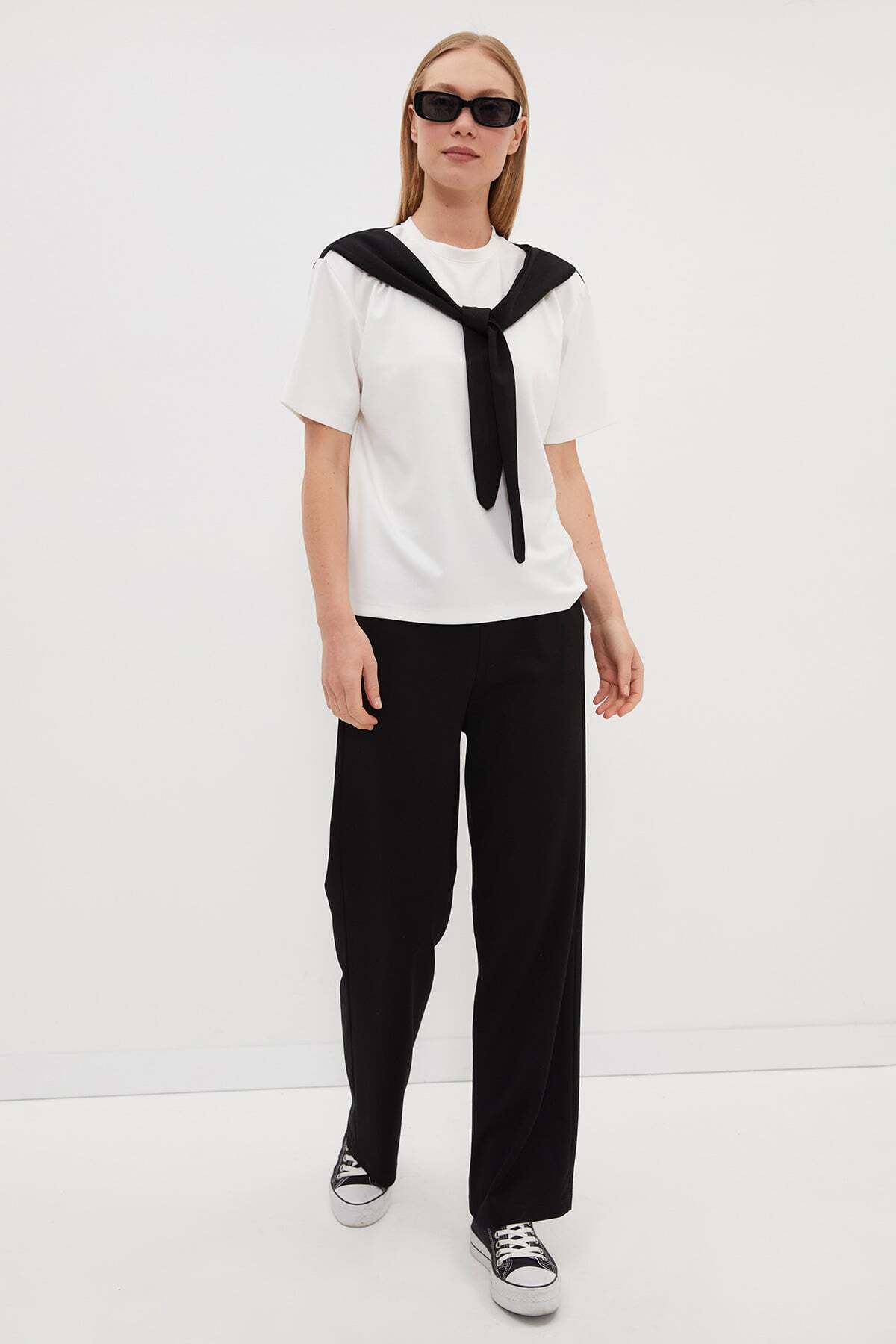 Modal 2-Piece Set with Shawl Tie Detail and Pockets - MALLTURK