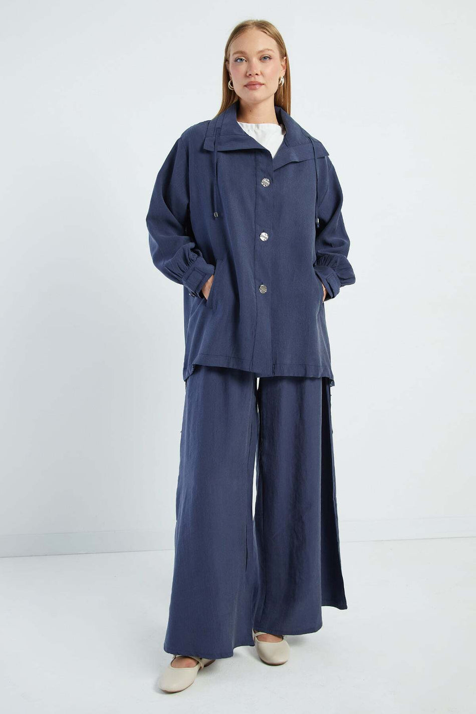 Oversized Trench Coat with Buttoned Stopper - MALLTURK