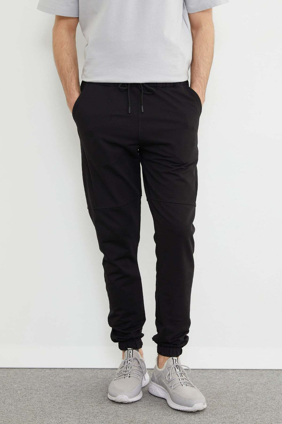 Printed Jogger Sweatpants with Tie Waist - MALLTURK