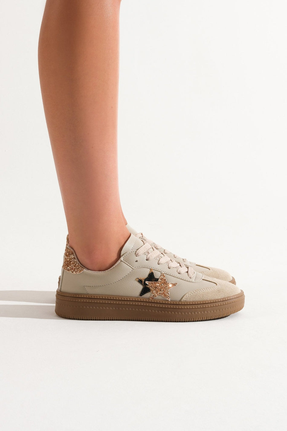 Rahat Kalıp Yarım Yıldız Desenli Sneaker Kadın Bej Krep Sneaker TBZER050 - MALLTURK