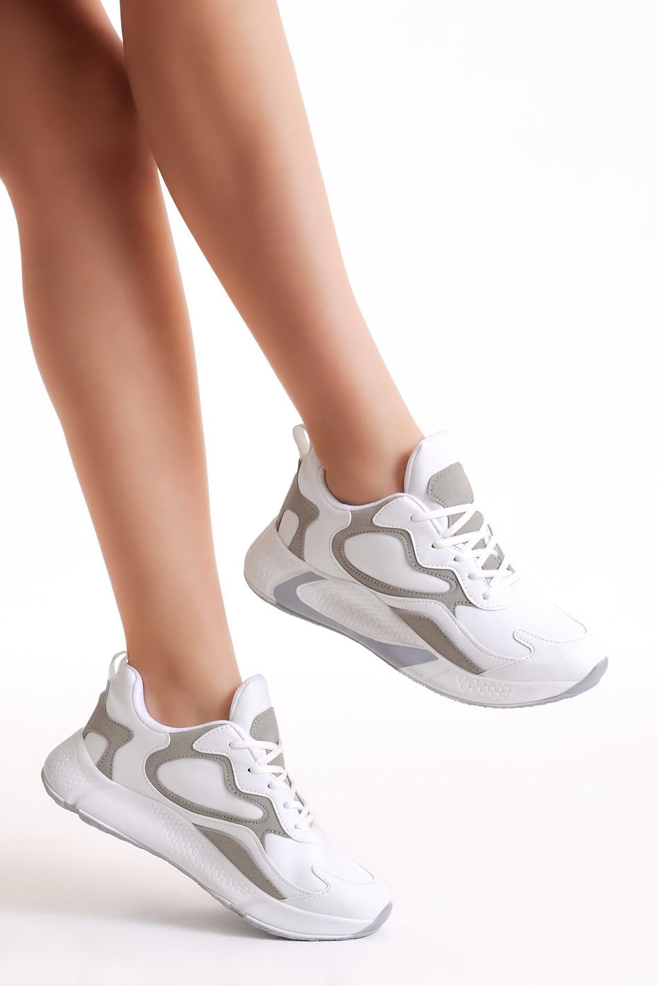 Rahat Kalıp Yüksek Taban Bağcıklı Unisex Beyaz Spor Ayakkabı V2901-0 - MALLTURK