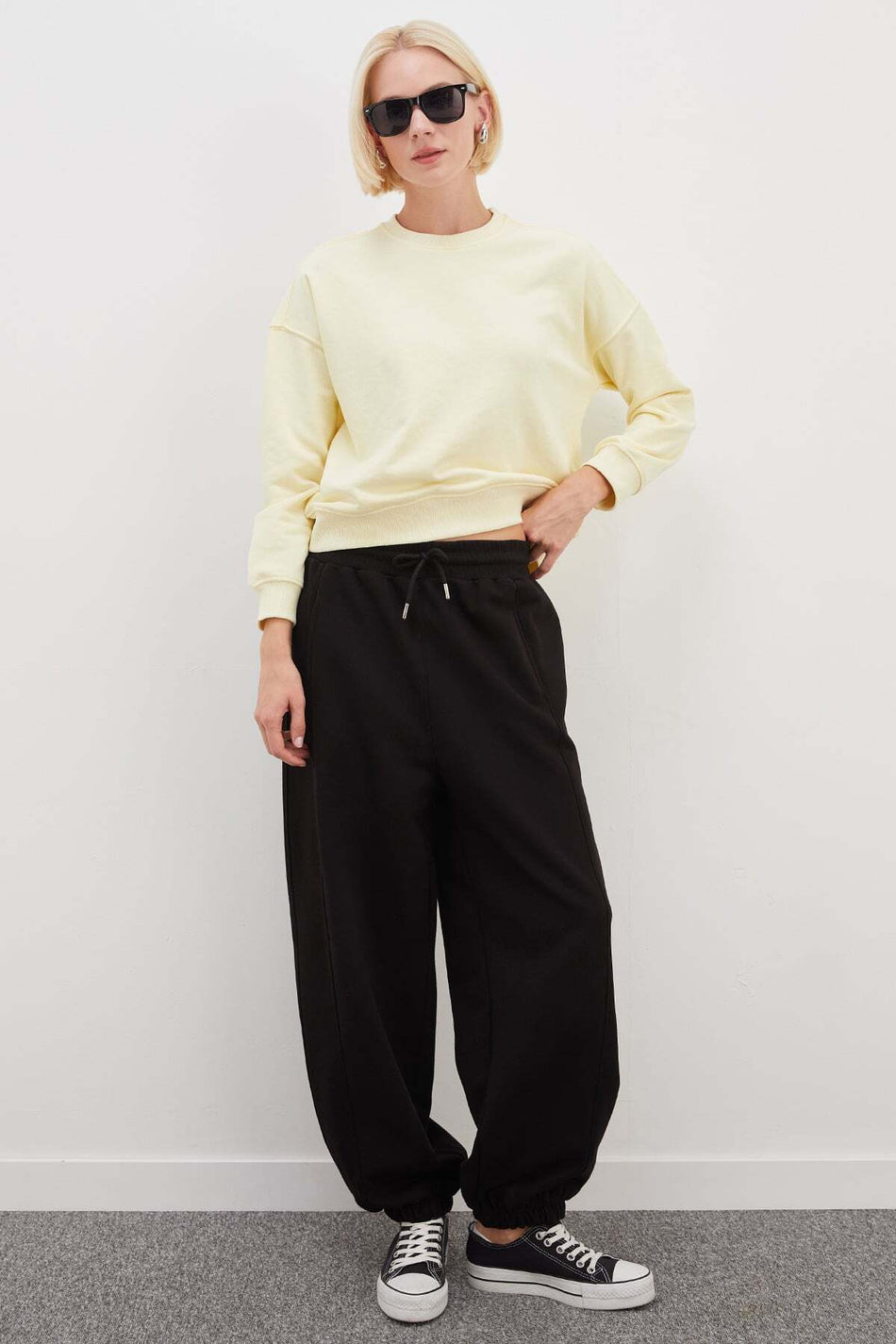 Ribbed Jogger Sweatpants with Elastic Waist - MALLTURK