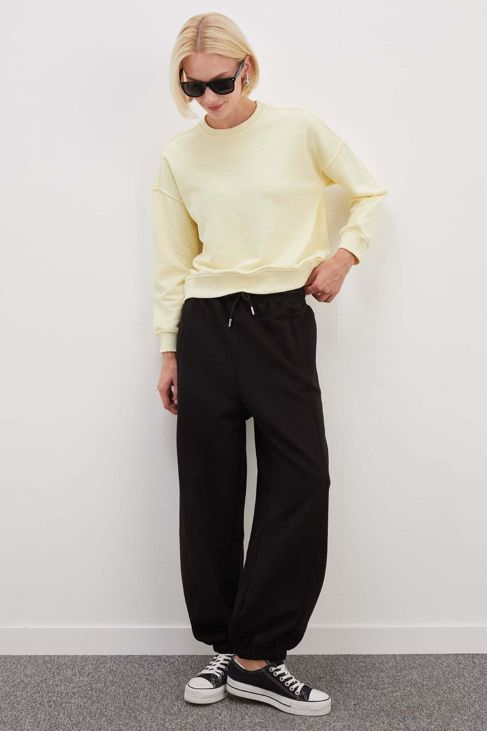 Ribbed Jogger Sweatpants with Elastic Waist - MALLTURK