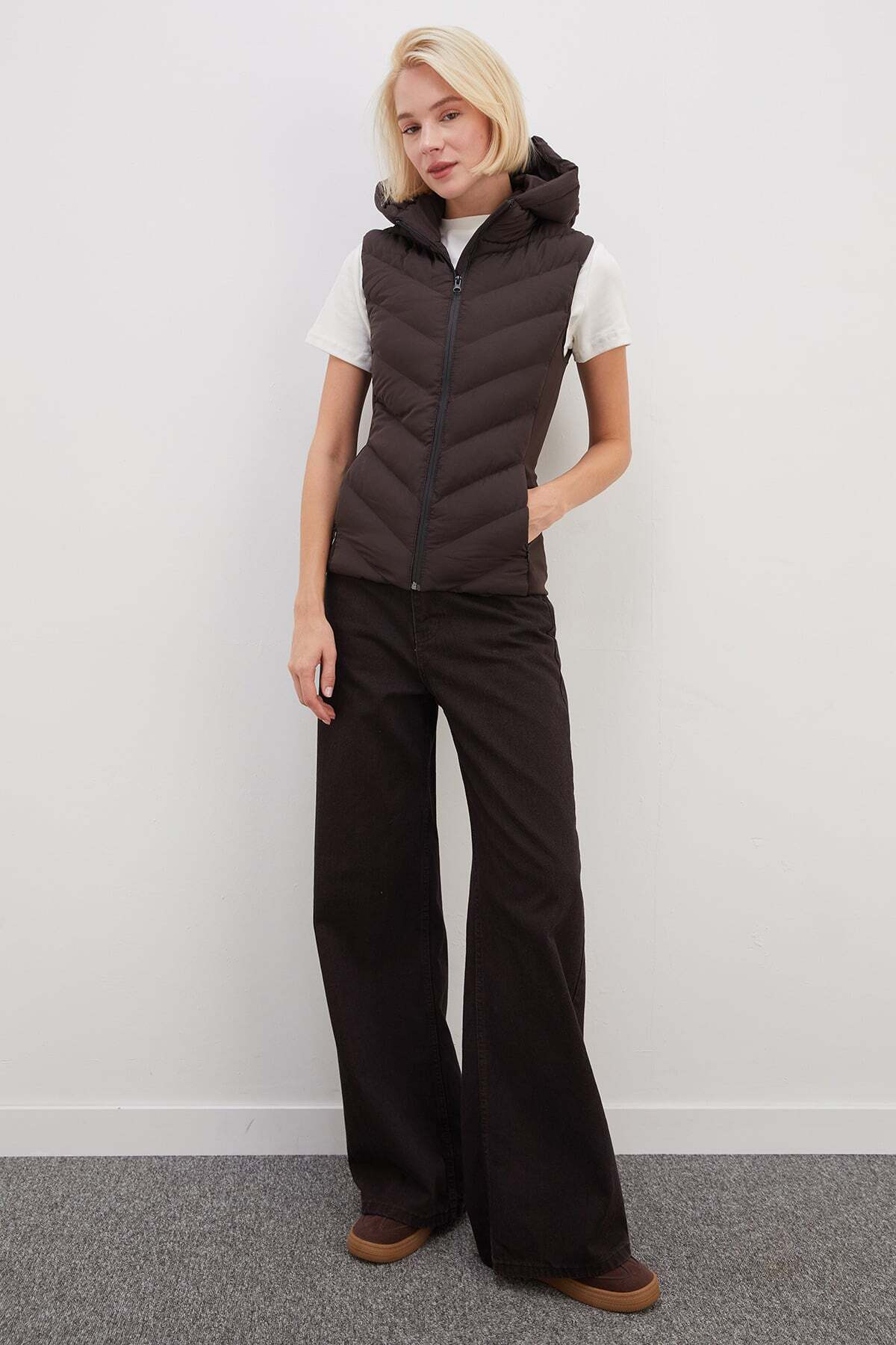 Scuba Fabric Garnished Hooded Inflatable Vest - MALLTURK