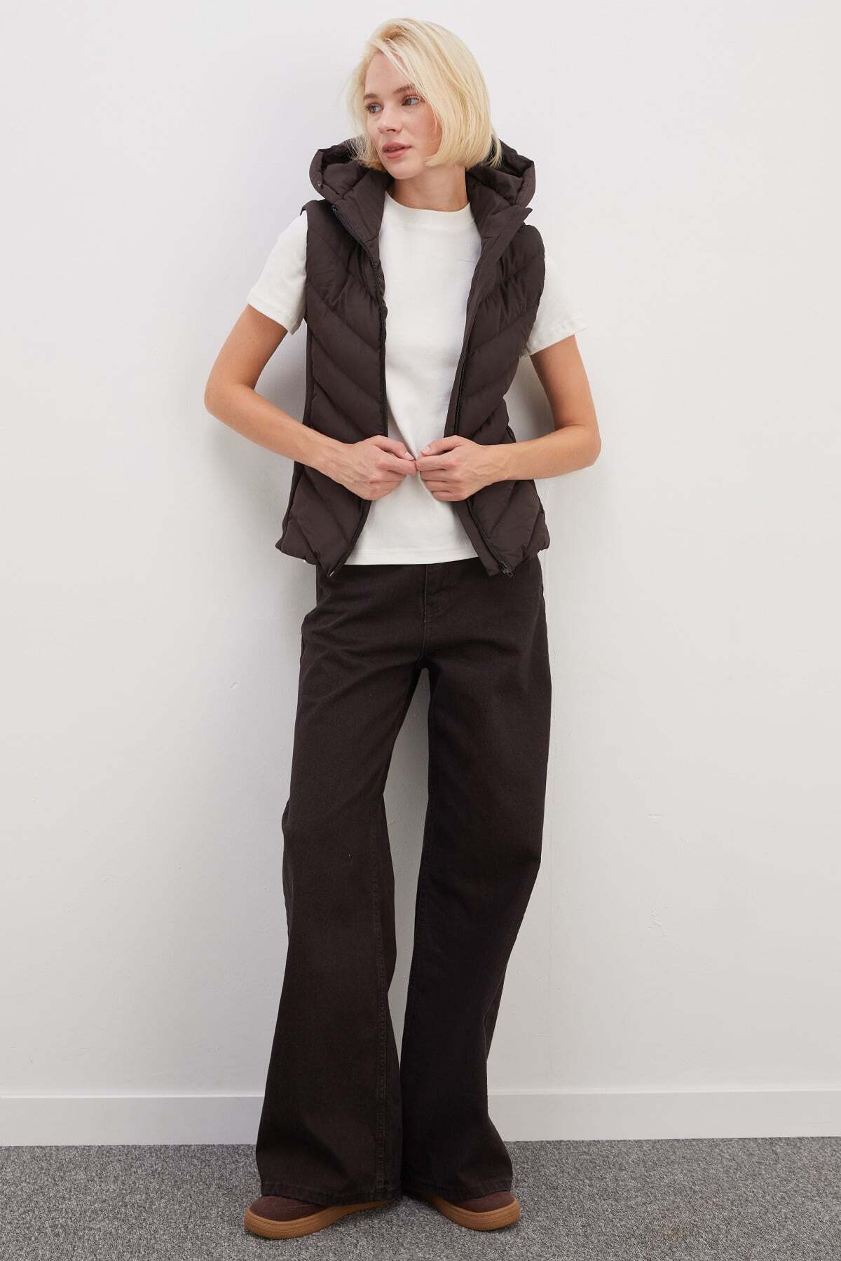 Scuba Fabric Garnished Hooded Inflatable Vest - MALLTURK